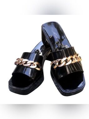 Black jelly Slide Sandals with Gold Chain Accent - Women 8 Mata